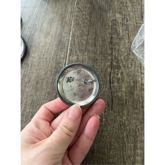 Vintage We Are Here Alien Avon Books Pin Sci Fi - Picture 2 of 2